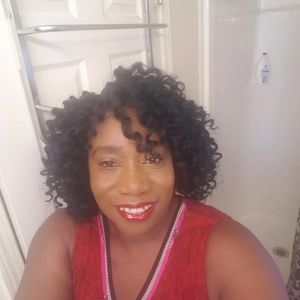 Meet your Posher, Francine